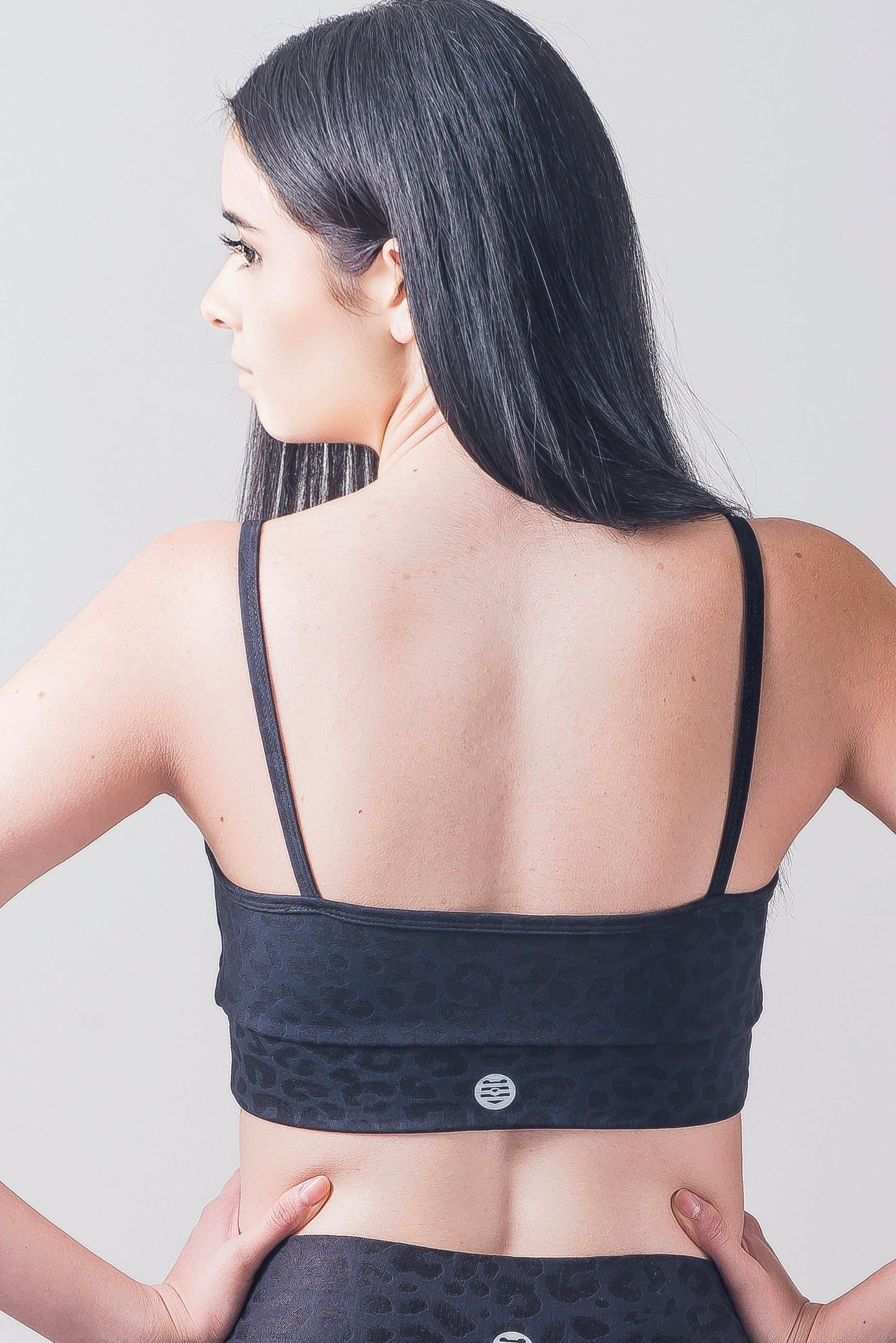 TOP BRUNA GRIS OSCURO